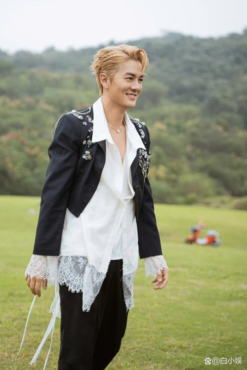 娱乐圈劳模by朝天懒_娱乐圈劳模[重生]_娱乐圈劳模