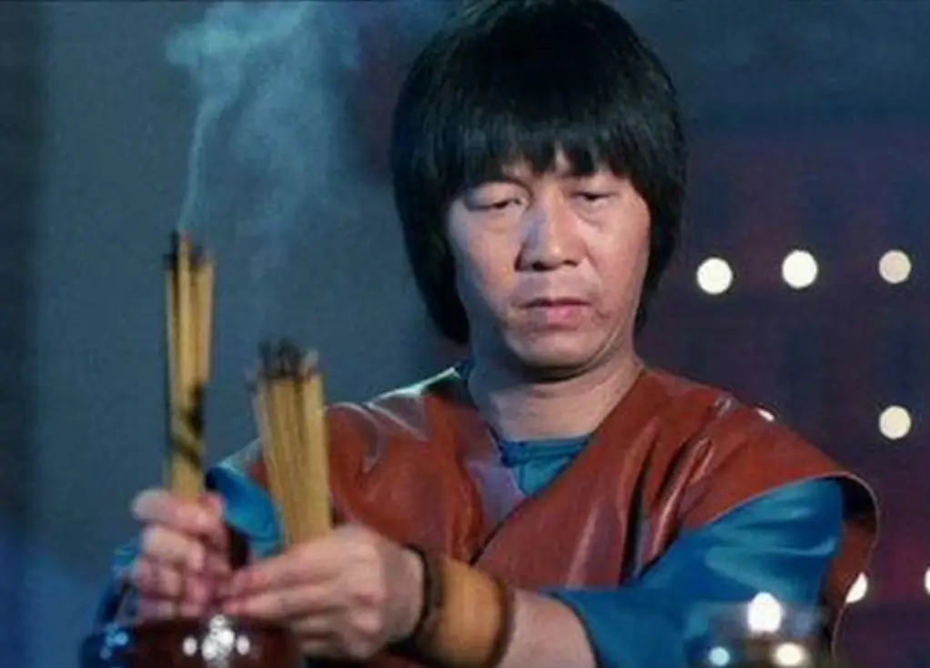 年轻时名动四方晚年却无限苍凉的演员_娱乐圈老演员凄凉_香港著名演员晚年凄凉经历