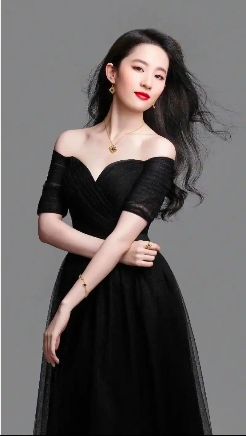 奥黛丽·赫本 传记_玛丽莲·梦露 传记_电影女明星 概览