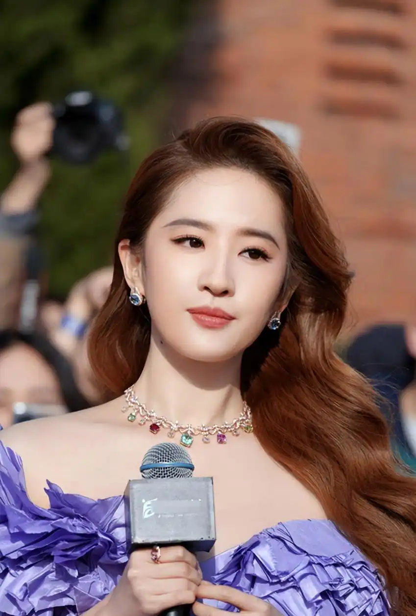 旺夫面相的女明星_天生富贵相女星_景甜郭晶晶刘亦菲朱珠许晴陈红